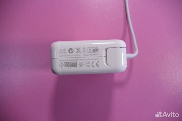 New Зарядка MacBook 45W 3.1A 14.5V L-type