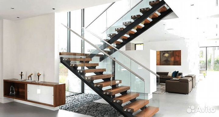 Стеклянные ограждения лестницы от производителя