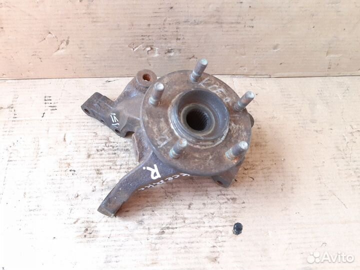 Кулак поворотный перед. правый Mazda Xedos 6