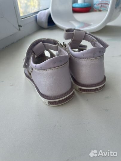 Сандали для девочки 22