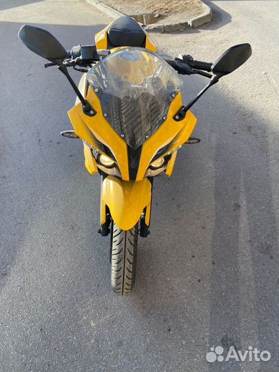 Bajaj Pulsar RS 200