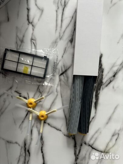 Комплектующие на пылесос irobot