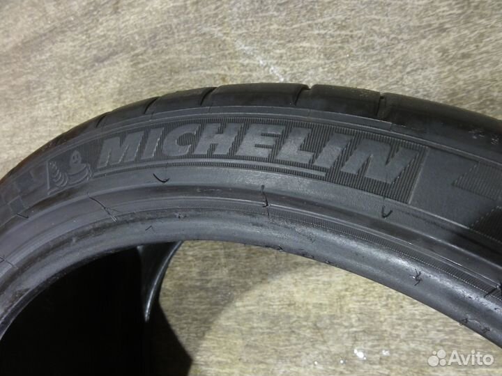 Michelin Pilot Super Sport 245/35 R18 92Y