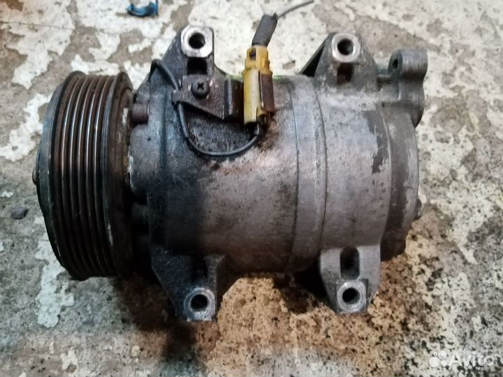 Компрессор кондиционера на Вольво S80 02