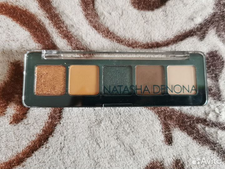 Natasha Denona mini metropolis palette
