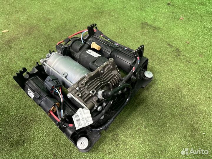 Компрессор пневмоподвески Land Rover Range Rover