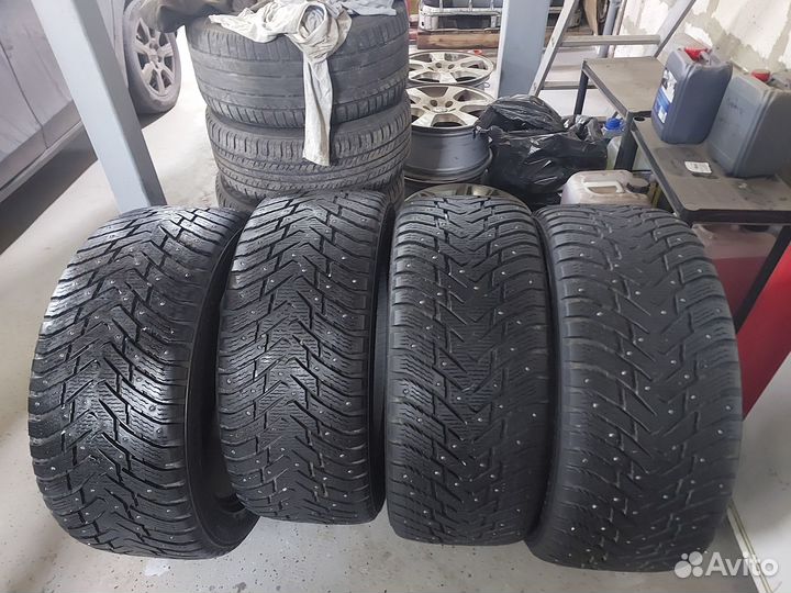 Nokian Tyres Hakkapeliitta 8 SUV 265/45 R20