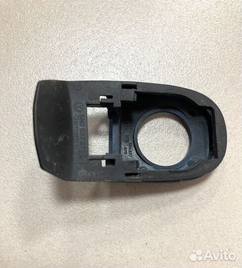 Заглушка ручки передней левой Skoda Fabia 2010-15