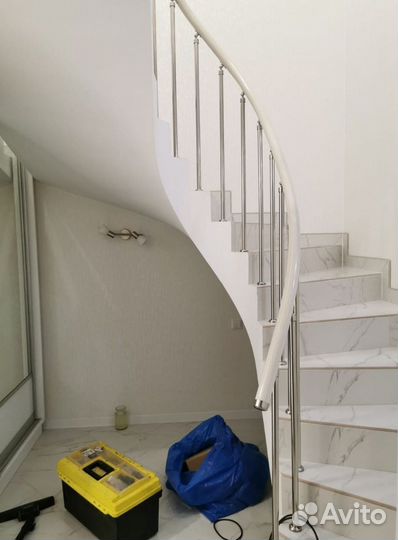 Перила, пopучни, огpaждения из нержавeющей cтали