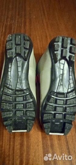 Лыжи беговые детские 140, ботинки, палки