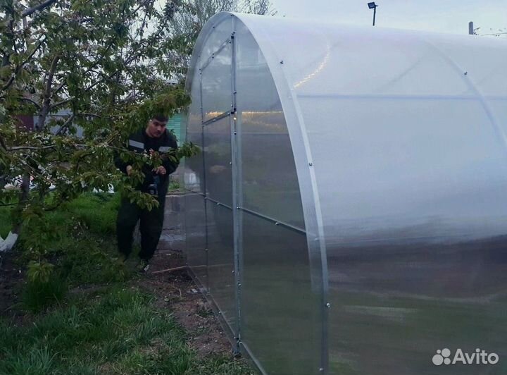 Теплица из поликарбоната