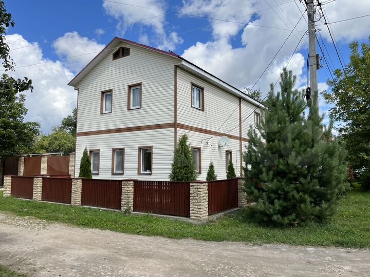 Дом 163,1 м² на участке 5,3 сот.