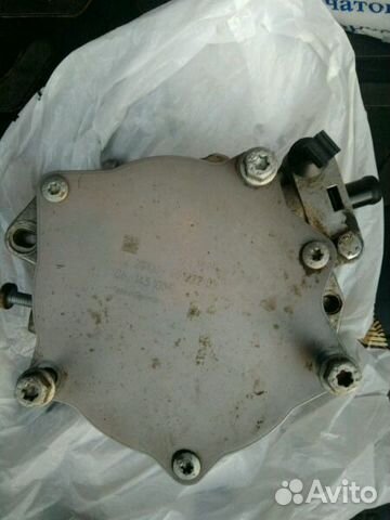 Вакуумный насос (06J145100B)