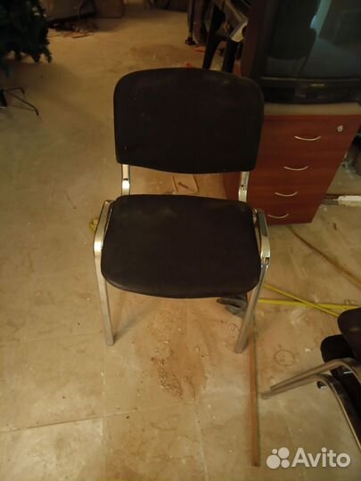 Стул офисный