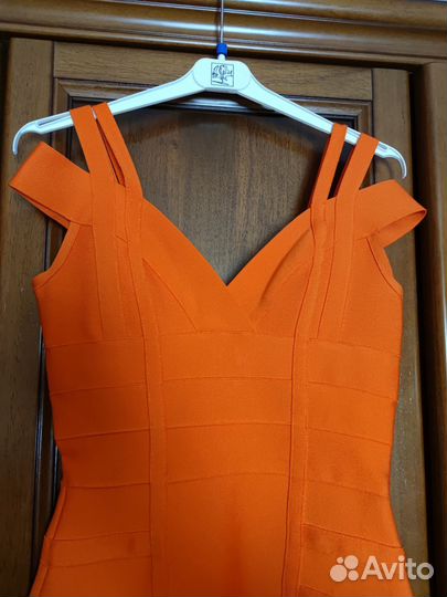 Бандажное платье S 40-42