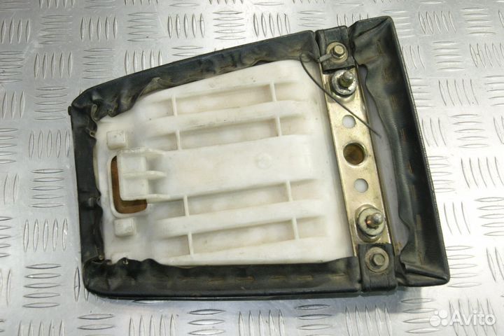 Сидение заднее Suzuki GSX-R400R