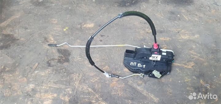 Замок двери передней правой Chevrolet Orlando 201