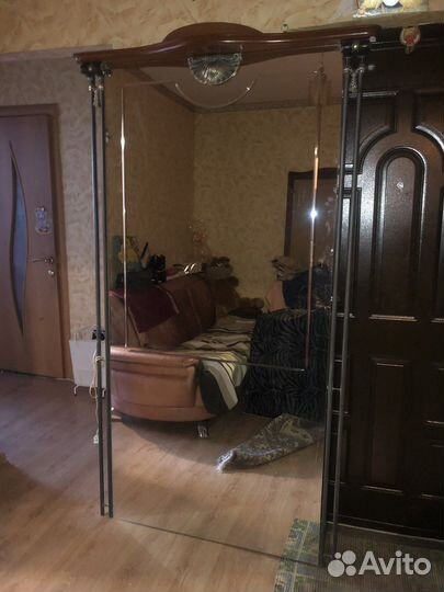 Зеркало огромное, 2 на 1 м, металл и дерево