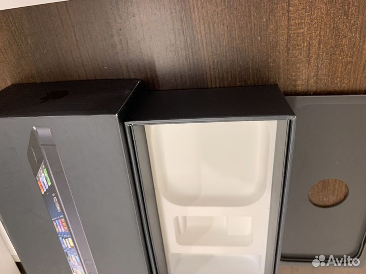 Коробка от iPhone 5s