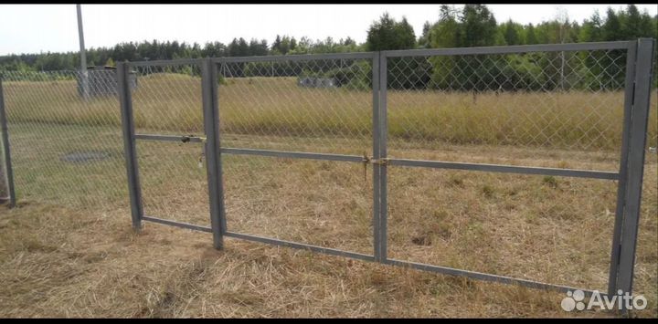 Металлическая калитка