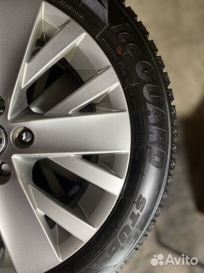 Yokohama Ice Guard Stud IG55 185/60 R15 88T