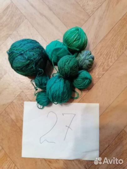 Нить шерстяная разная