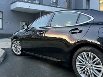 Lexus ES 2.5 AT, 2014, 157 007 км, с пробегом, цена 2 590 000 руб.