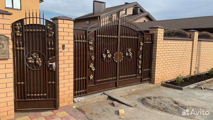 Ворота кованые распашные