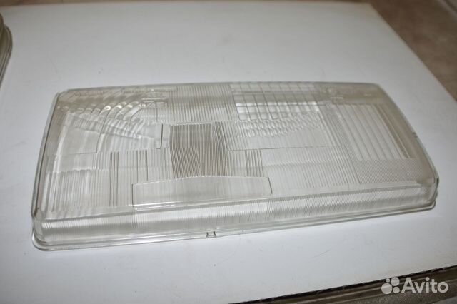 Стекло фары ваз 2105/07 правой 39.3711201