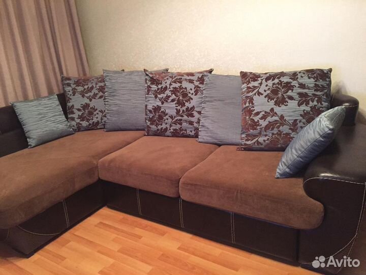 Диван угловой