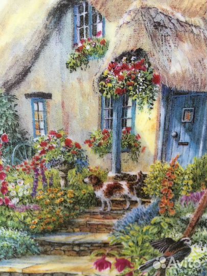 Коллекционные фарфоровые тарелочки