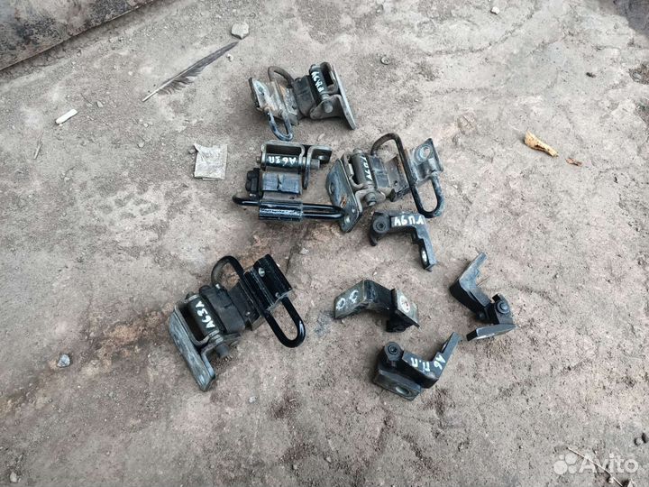 Петля двери Audi A6 C5