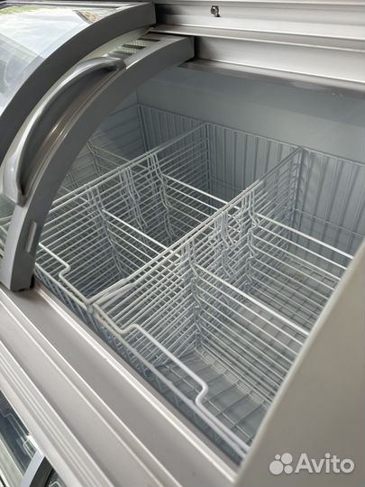 Холодельник для мороженого витрина Viatto