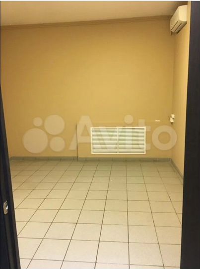 Торговое или офисное помещение, 72 м²