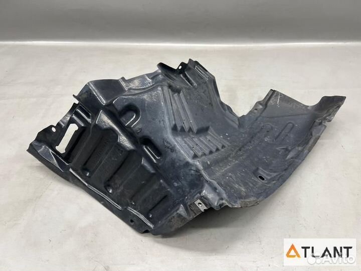 Подкрылок передний правый nissan cedric