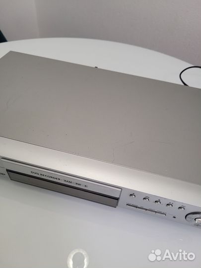 DVD рекордер Samsung DVD-R100E