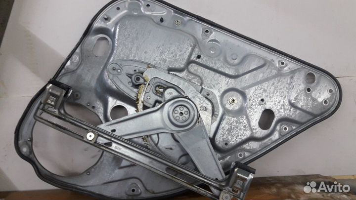 Стеклоподъемник задний левый Фокус 2 хетчбэк