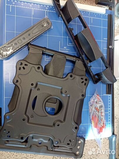 Телевизор крепеж