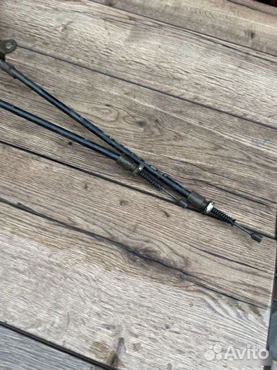 Трос ручного тормоза Volkswagen Passat 2.0