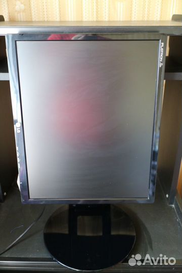 Монитор LG Flatron L1982 U-BF