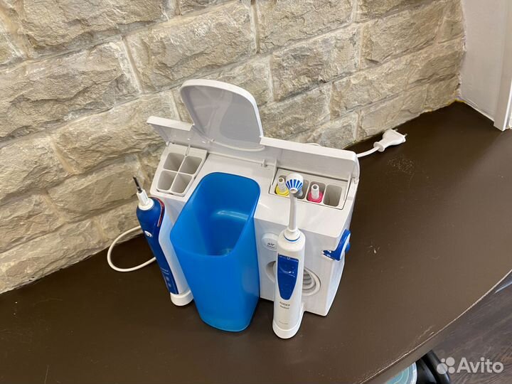 Ирригатор + Зубная щётка Braun oral-b oxyjet