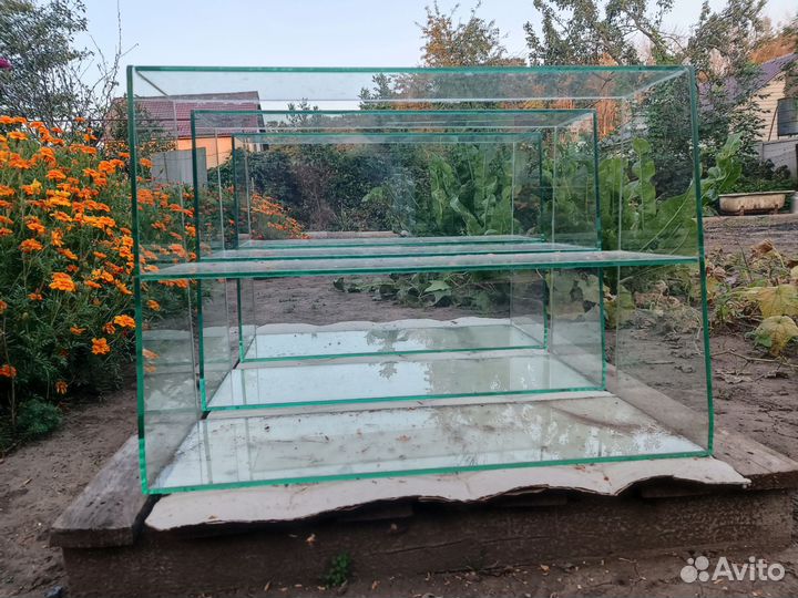 Стеклянная витрина