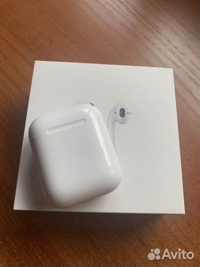 Наушники AirPods 2 кейс
