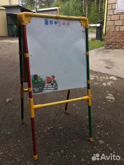 Мольберт детский Nika 2 сторонний б/у