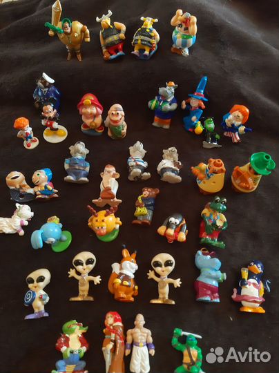Игрушки из киндера пакетом