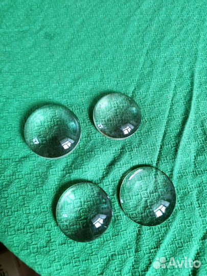 Увеличительное стекло