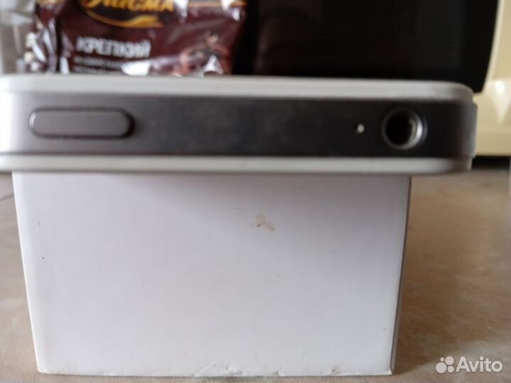 iPhone 4S, 16 ГБ
