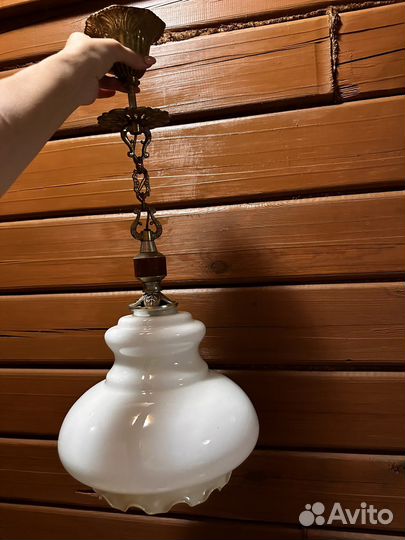 Люстра потолочная и бра настенный