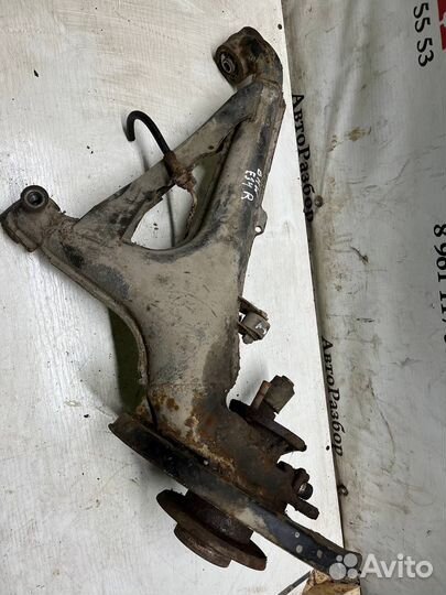 Задний кулак правый всборе bmw e34 бмв