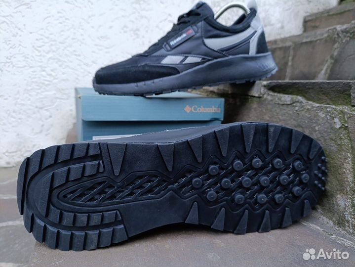 Кроссовки Reebok classic спортивные